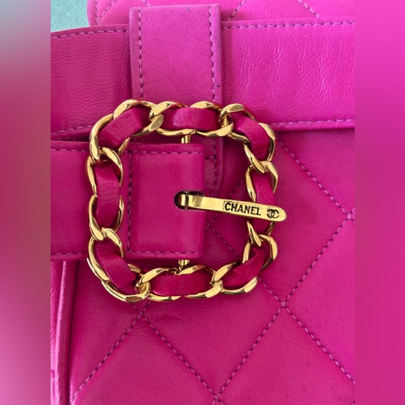 ๐ CHANEL pink quilted leather belt bag ๐ - Picture 6 of 15